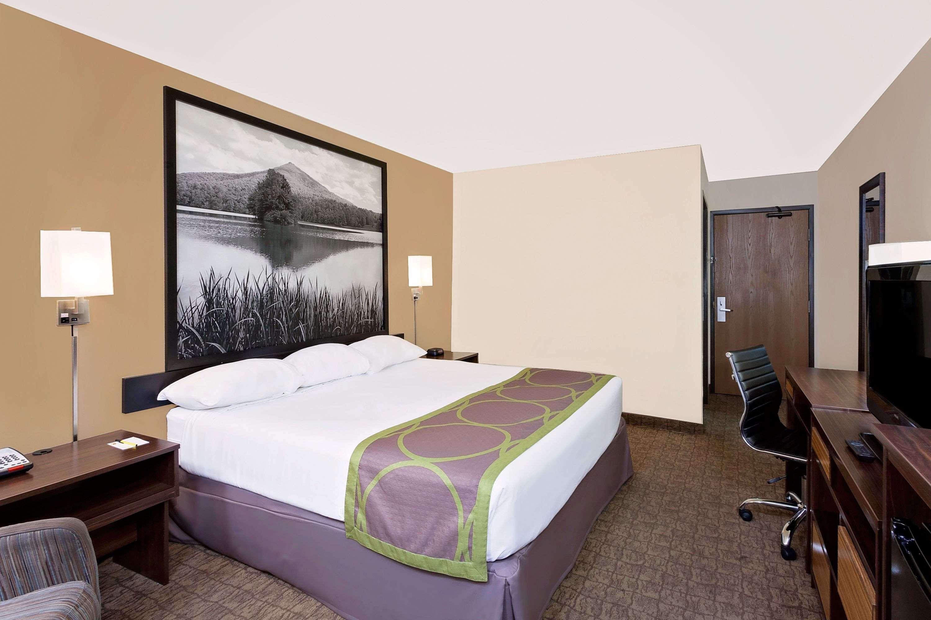 Super 8 By Wyndham Lebanon Hotel Exterior photo