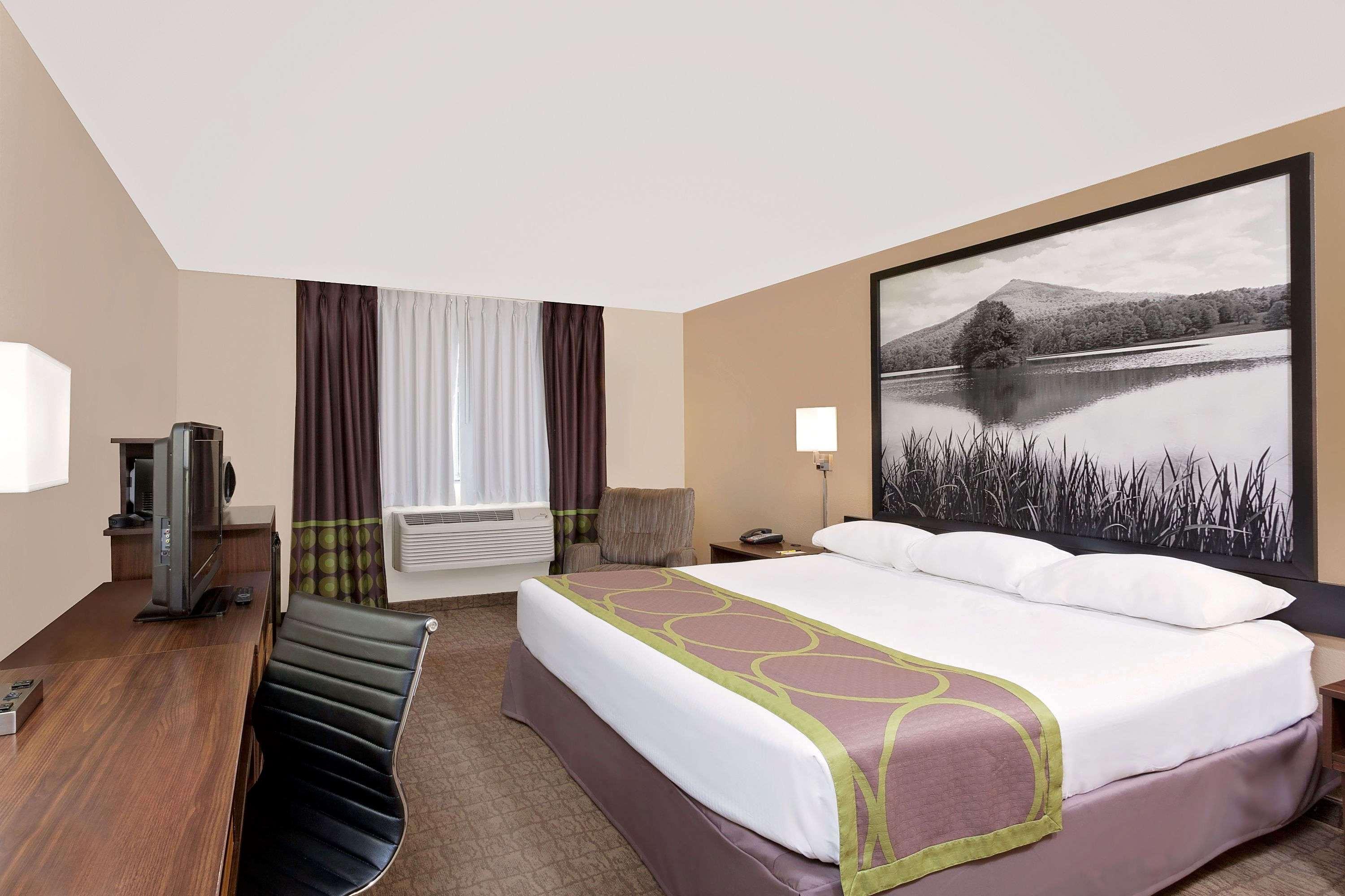 Super 8 By Wyndham Lebanon Hotel Exterior photo